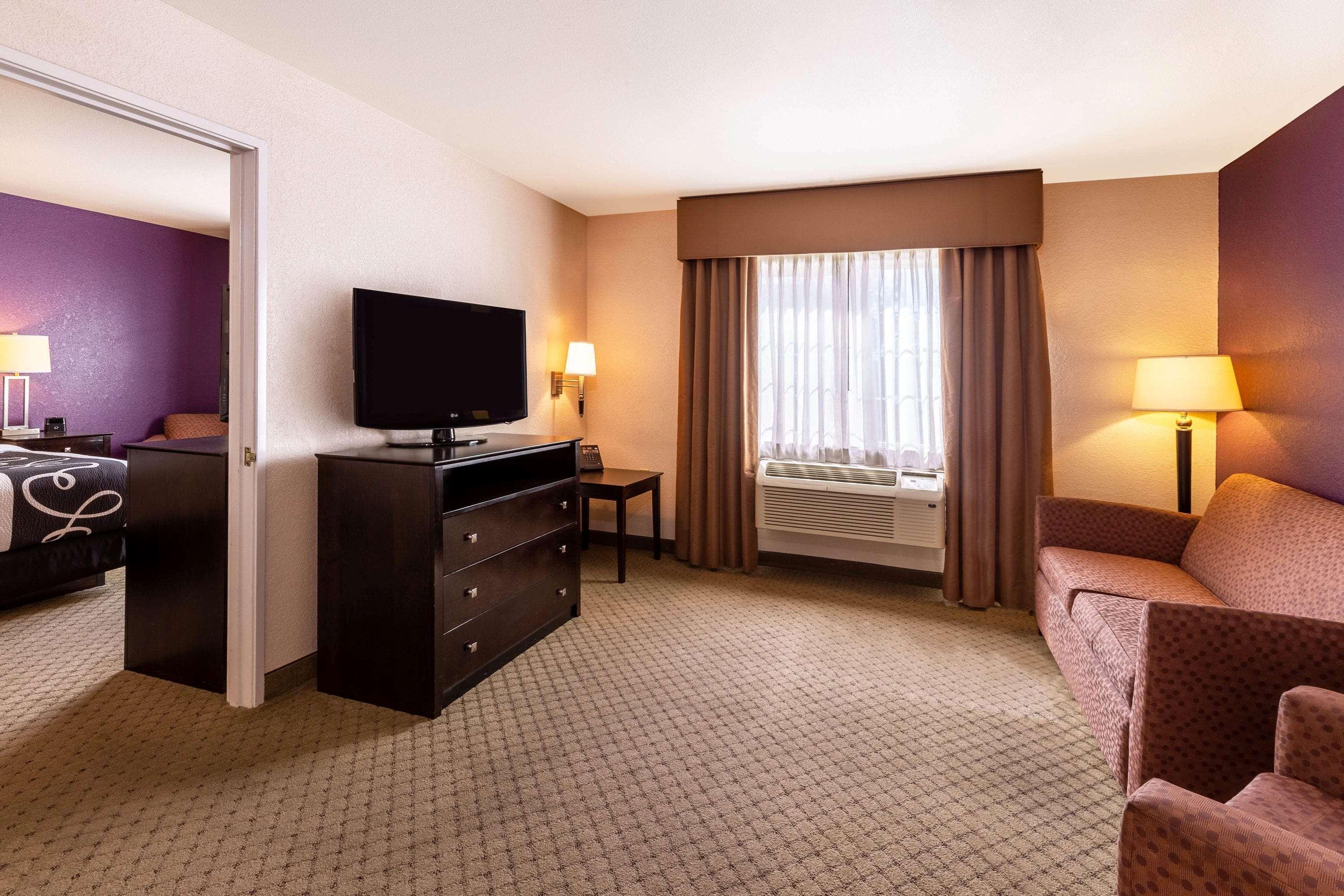 La Quinta By Wyndham Spokane Valley Exterior photo