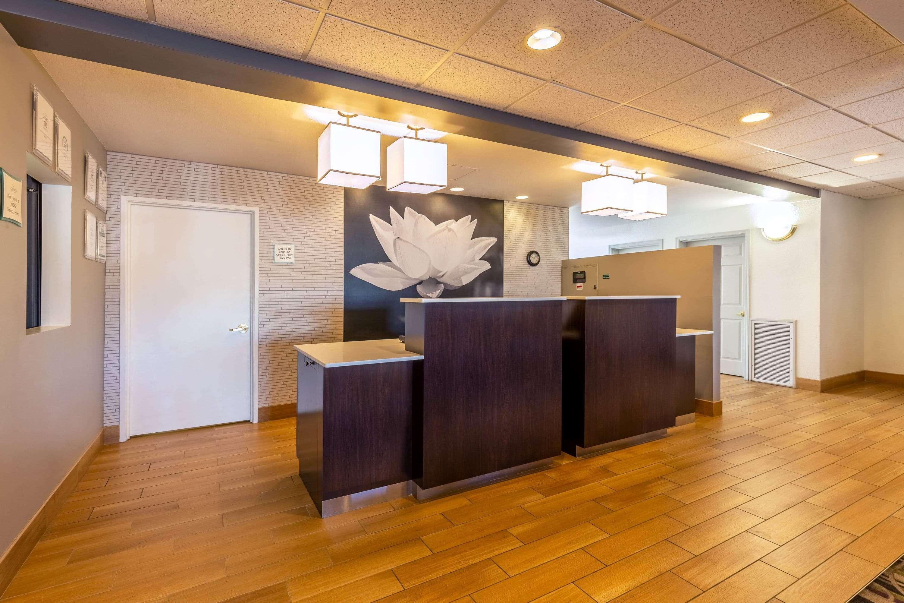 La Quinta By Wyndham Spokane Valley Exterior photo